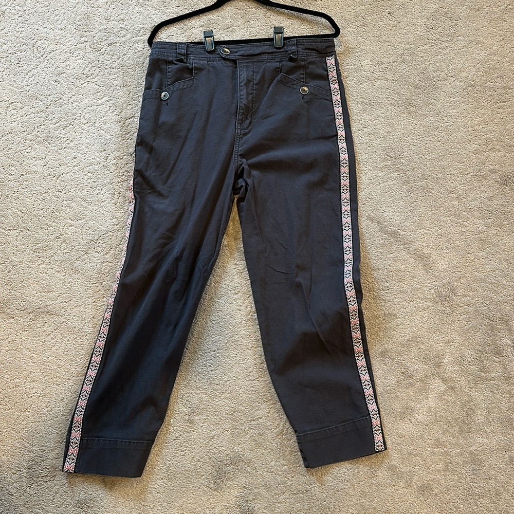 Anthropologie jeans with side stitching. Excellent condition